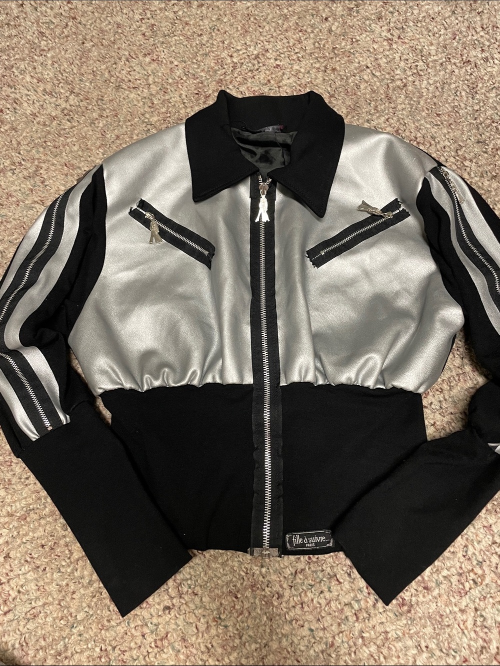 Vintage Y2K fille a’ suivre Paris Silver & Black Bomber Jacket with Zip Detail